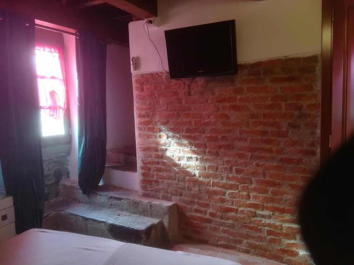 Casa Del Vicolo Verde Pontremoli Ngoại thất bức ảnh