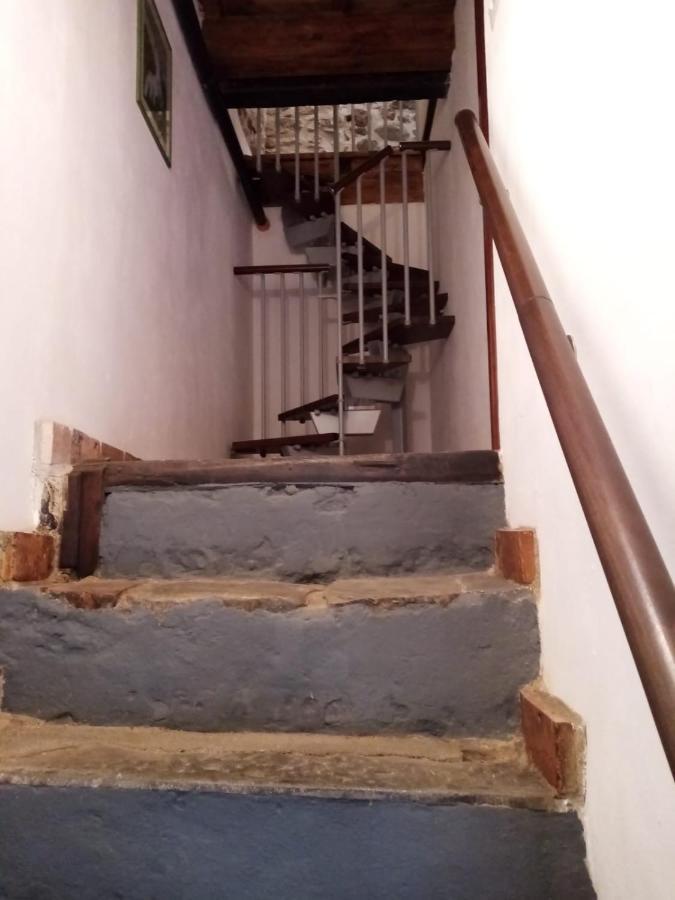 Casa Del Vicolo Verde Pontremoli Ngoại thất bức ảnh